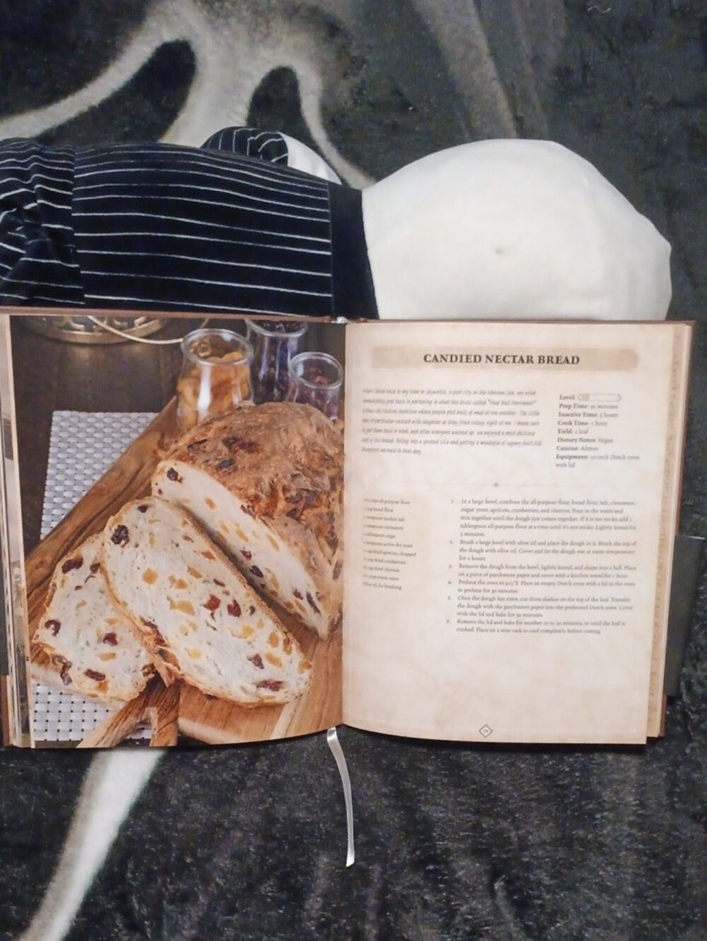 : The Official Elder Scrolls Cookbook Volume II - - Picture 4 of 4